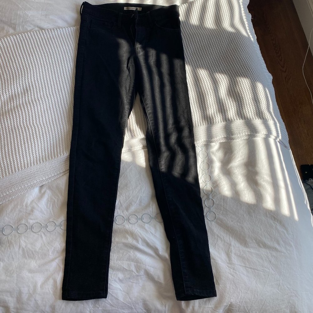 Levis Black Skinny Jeans